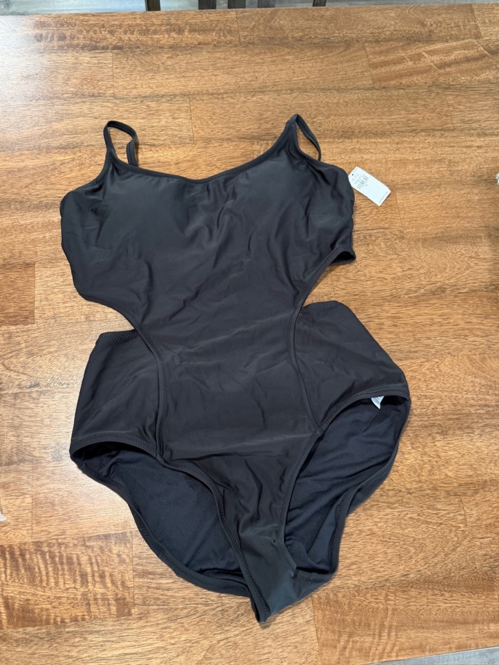 NWT Old Navy Cutout One Piece Swimsuit Women’s Size XL Black